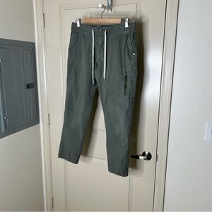 Vuori Ripstop Pant Women’s Size Medium Army Green STY VW401